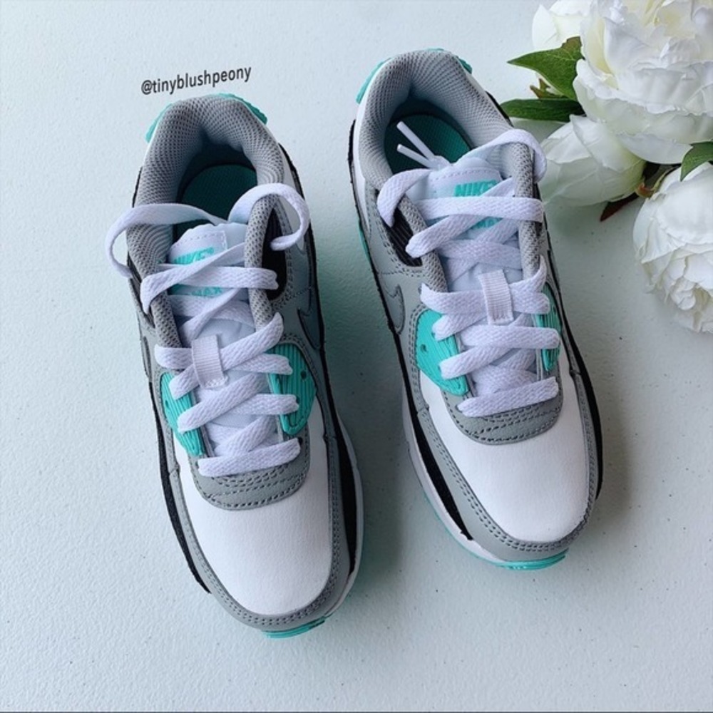 Nike Air Max 90 (GS) NWT - Picture 2 of 9